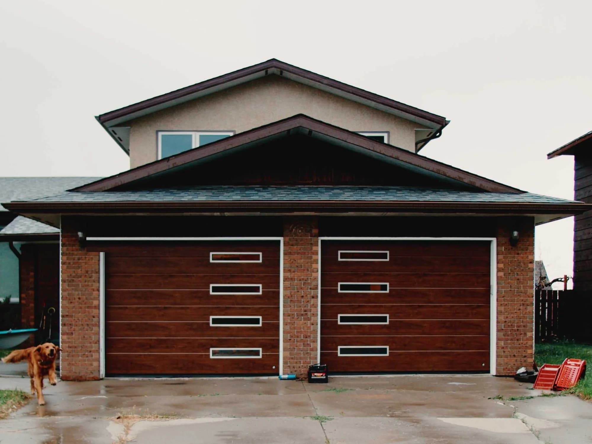 Why Pincher Creek Homeowners Chose Ryterna Garage Doors for High Winds